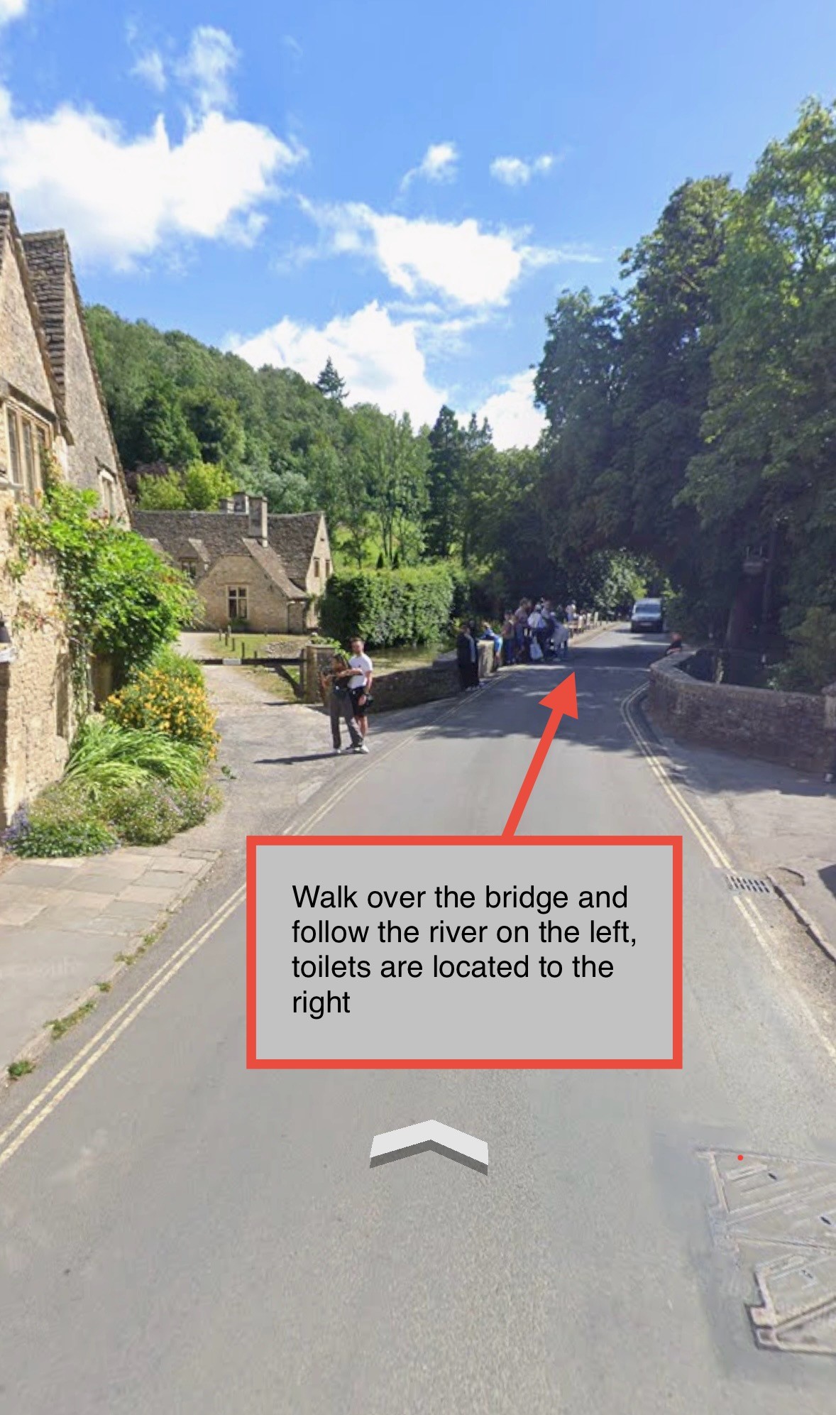 Map showing location of public toilets near the bridge